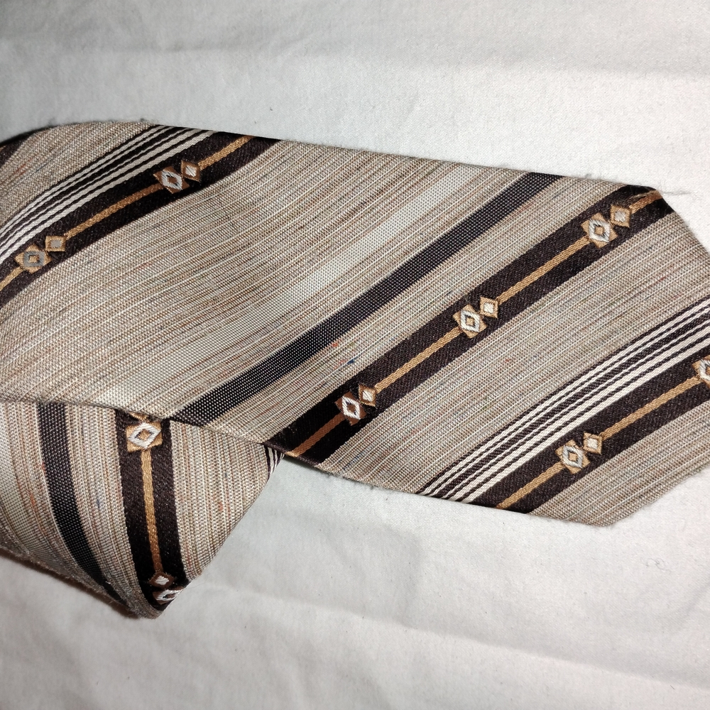 Wembley Brown and Black Striped Tie
